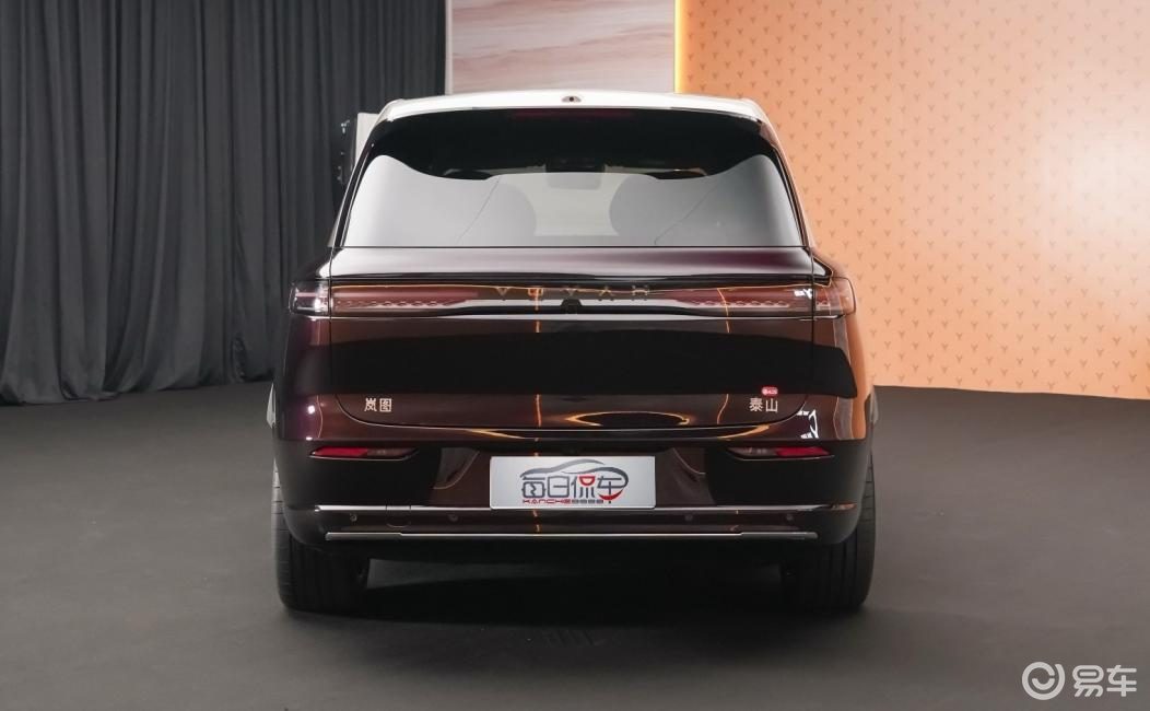 岚图泰山来袭:外观大气内饰豪华 能否在高端SUV市场分一杯羹?